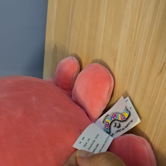 Valentines 8" Octopus Squishmallow - Picture 3 of 3